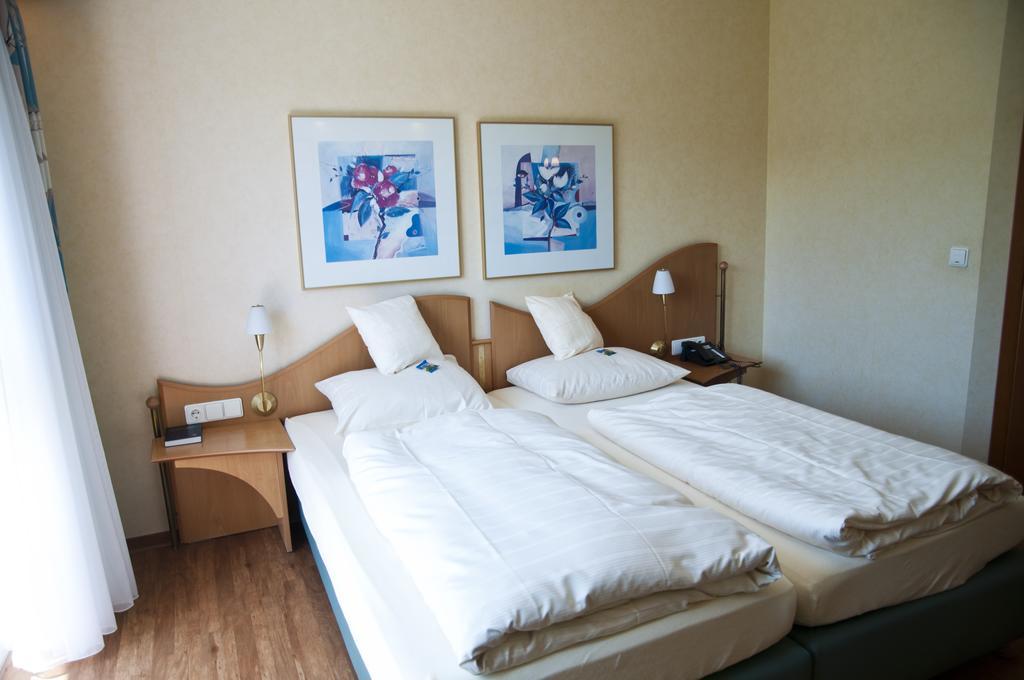 Hotel Saarpark Mettlach Room photo
